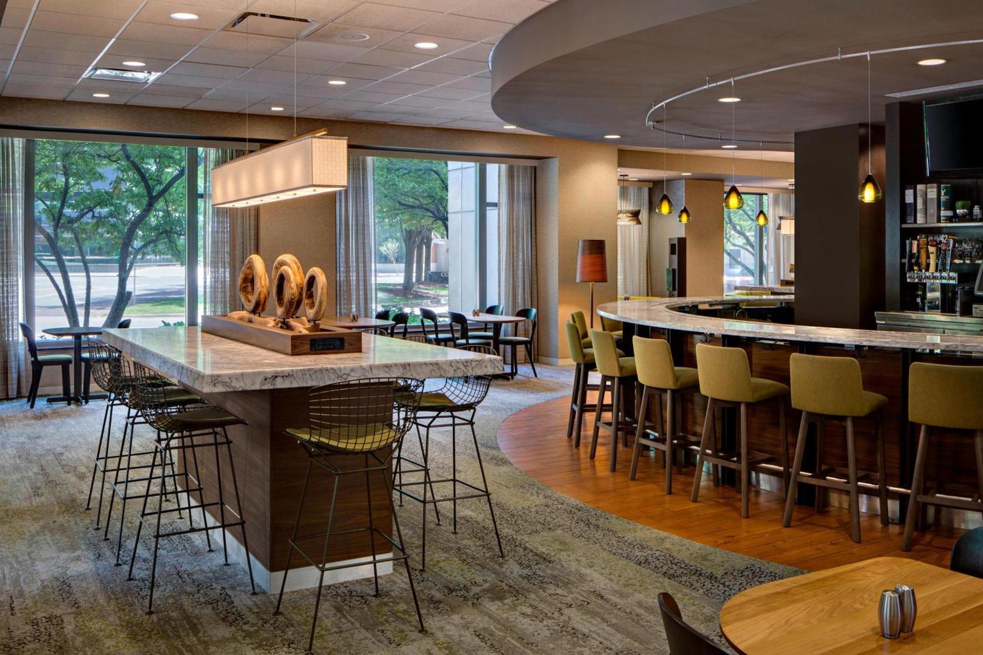 Courtyard Grand Rapids Downtown Hotell Exteriör bild