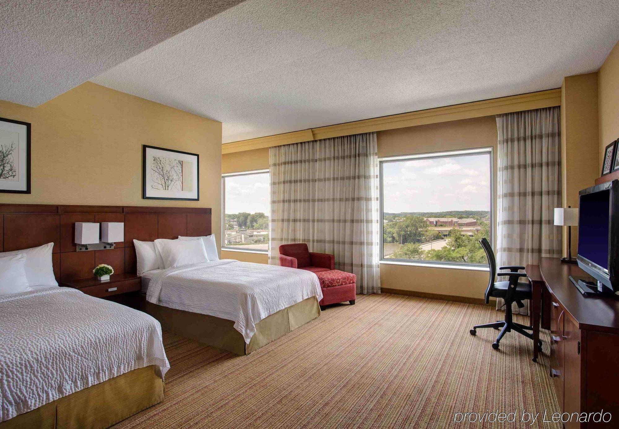 Courtyard Grand Rapids Downtown Hotell Exteriör bild