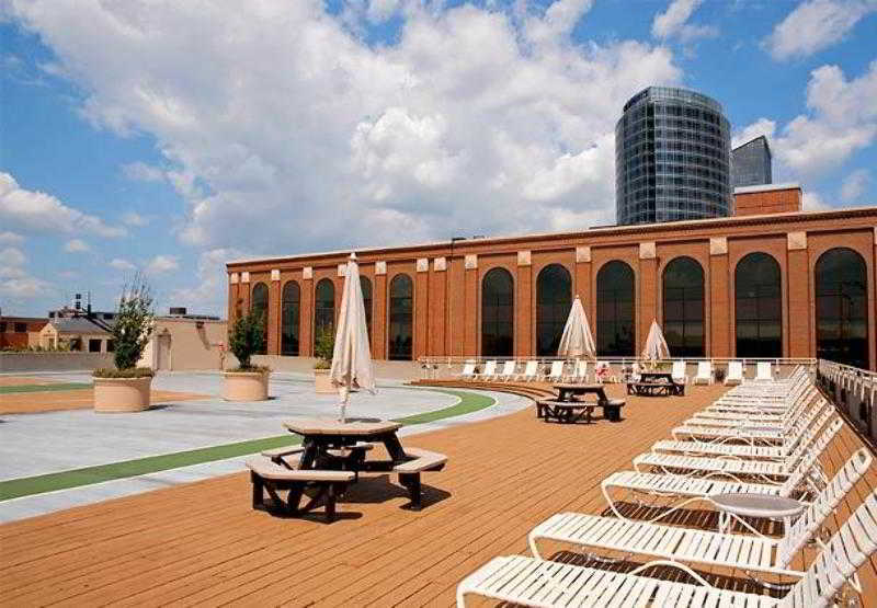 Courtyard Grand Rapids Downtown Hotell Exteriör bild