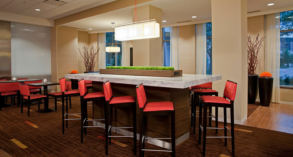 Courtyard Grand Rapids Downtown Hotell Exteriör bild